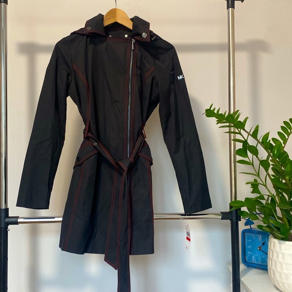 New MICHAEL Michael Kors Asymmetrical Zip Trench Coat - Picture 3 of 11